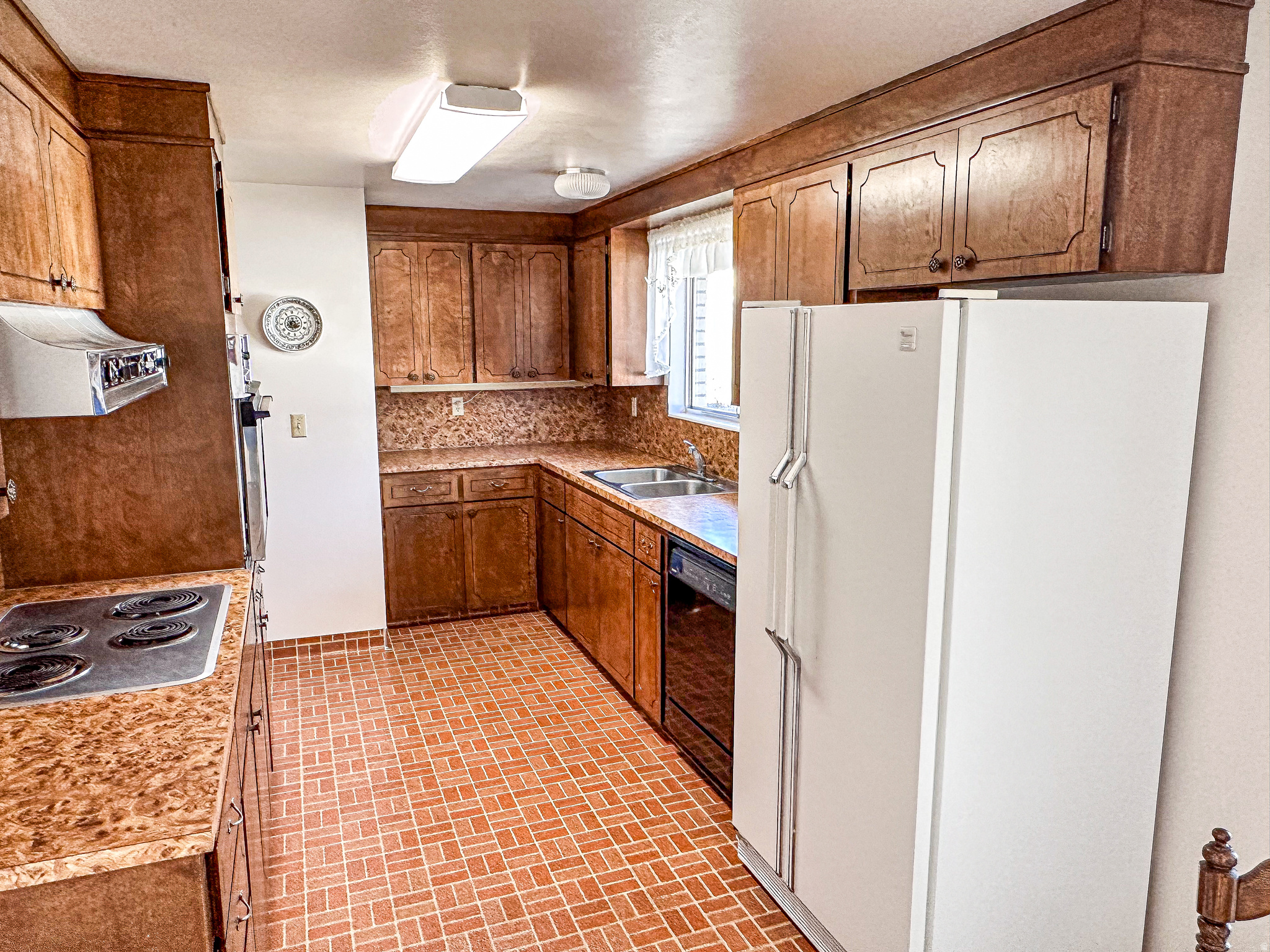 SOUTHGATE PARK - Residential