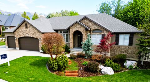Tiny photo for 250 E 950 N, Kaysville, UT 84037 (MLS # 2147551)