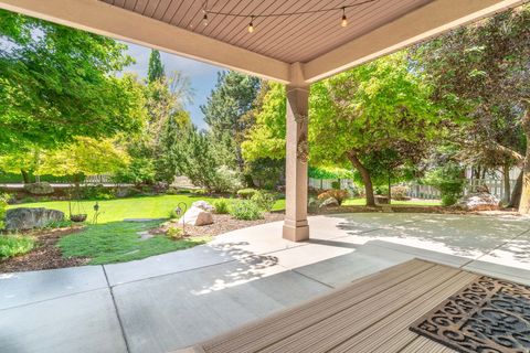 Tiny photo for 250 E 950 N, Kaysville, UT 84037 (MLS # 2147551)
