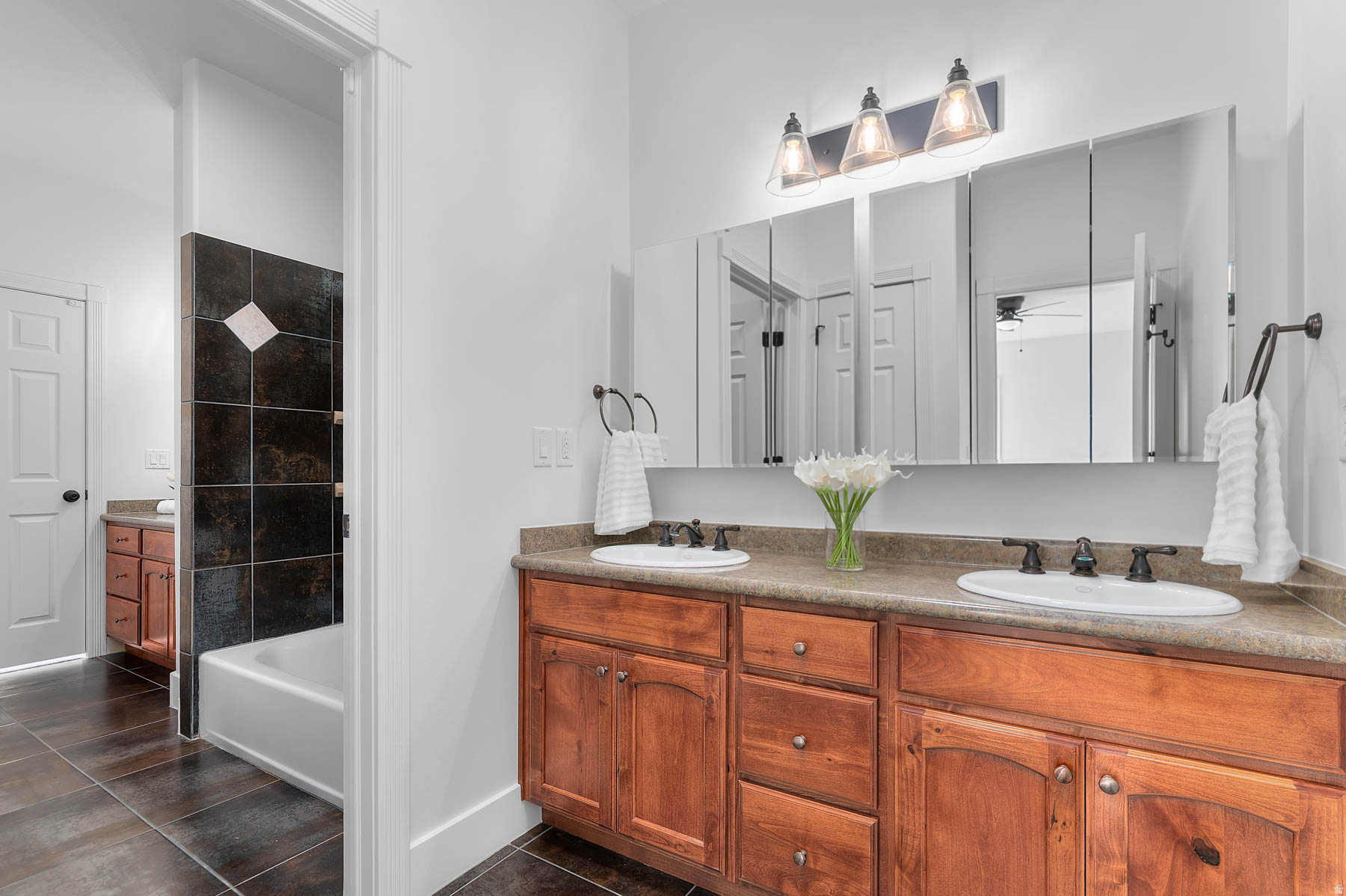 JOHN SIMMONS SUB - Residential