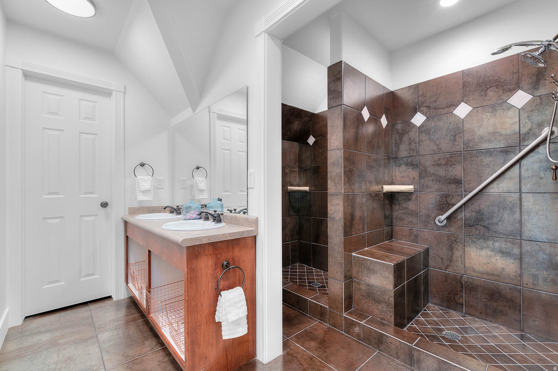 JOHN SIMMONS SUB - Residential