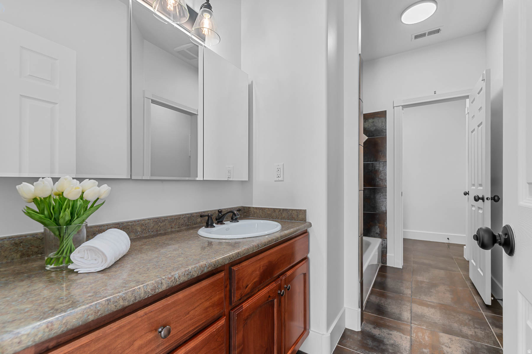 JOHN SIMMONS SUB - Residential