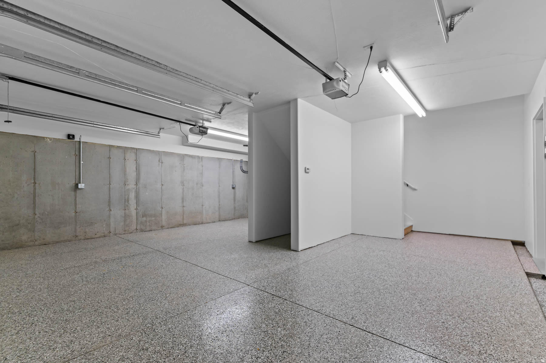 JOHN SIMMONS SUB - Residential