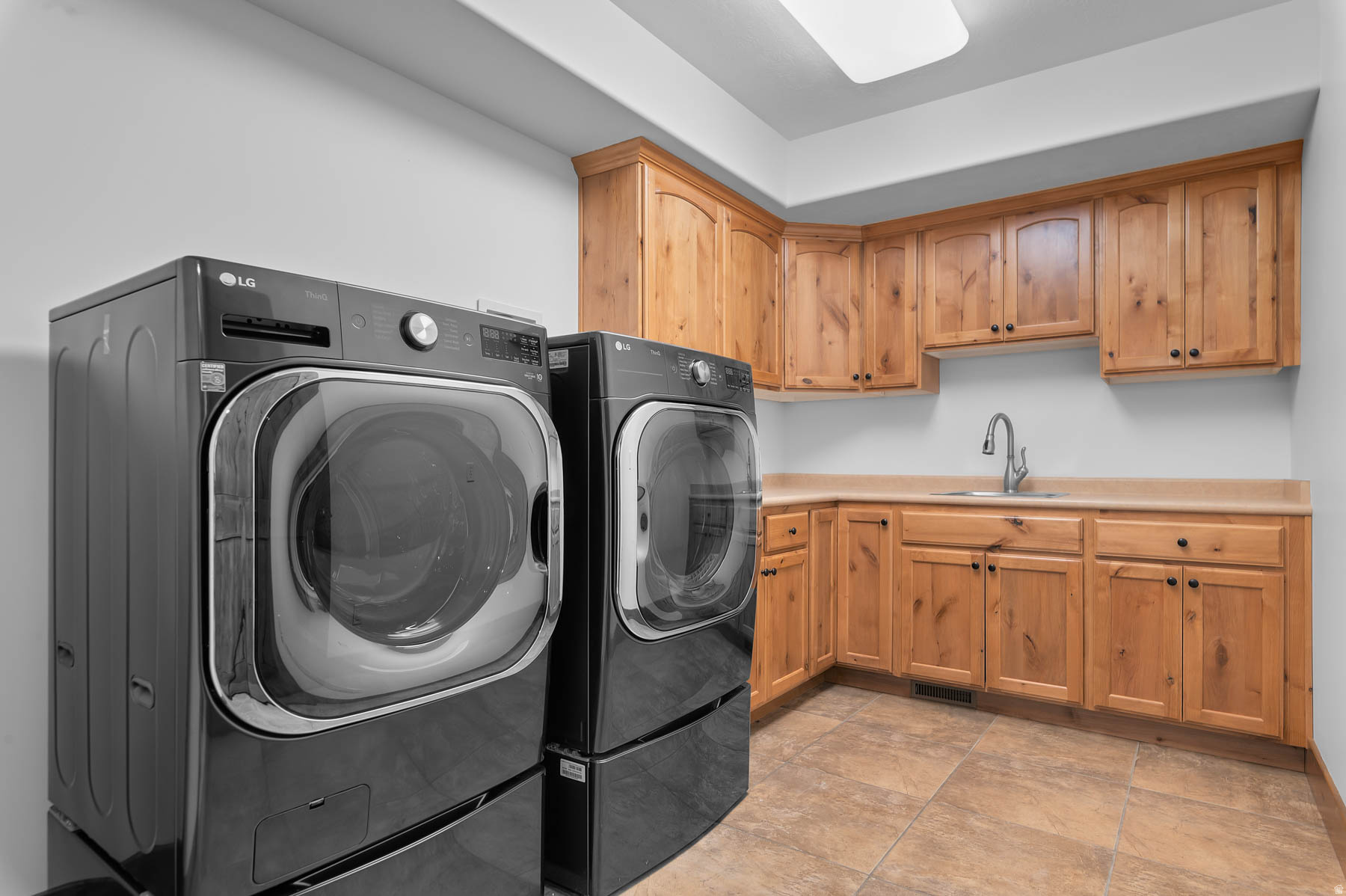 JOHN SIMMONS SUB - Residential