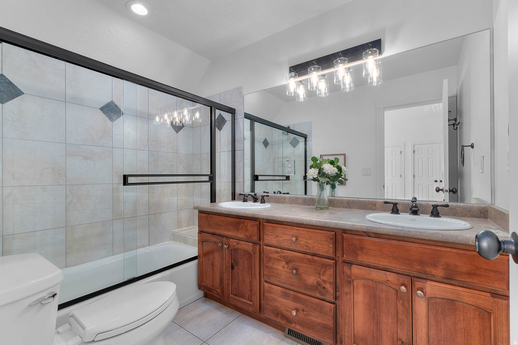 JOHN SIMMONS SUB - Residential