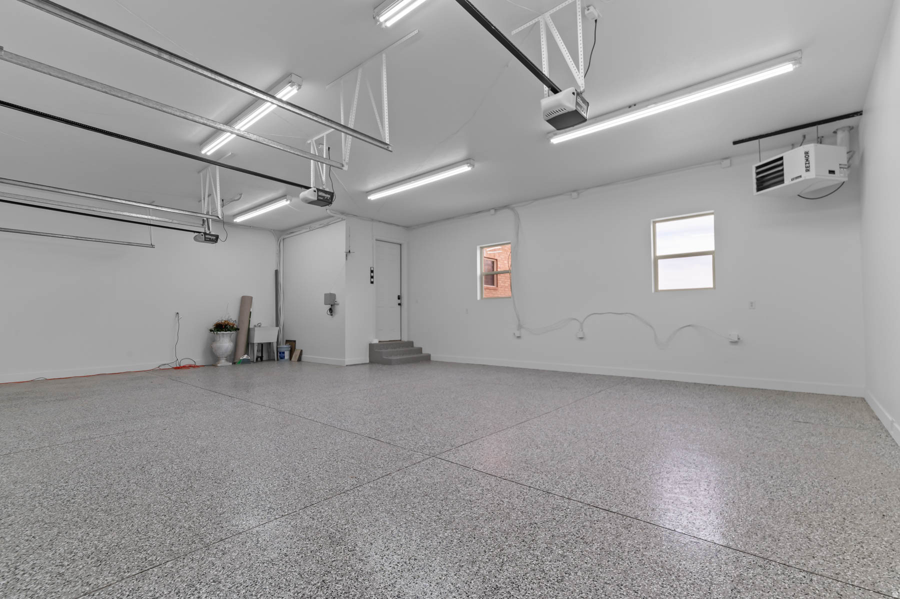 JOHN SIMMONS SUB - Residential