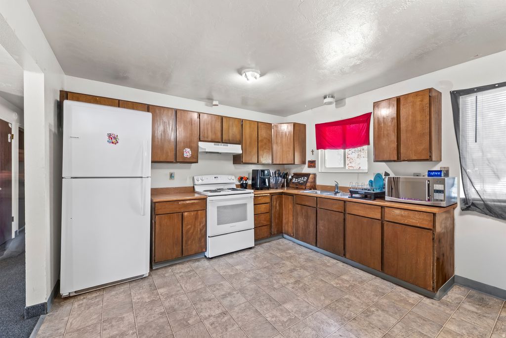Photo of 2402 W 710 N, Provo, UT 84601 (MLS # 2160131)