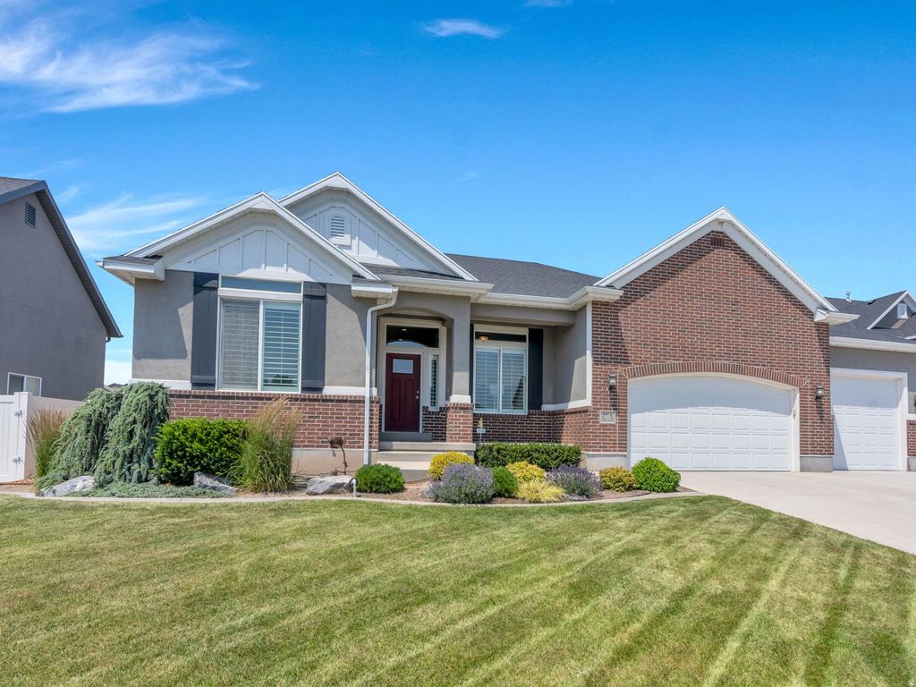 Photo of 3271 N 280 W, Lehi, UT 84043 (MLS # 2167812)