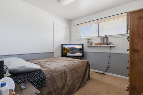 Tiny photo for 1104 N TAFFETA DR W, Salt Lake City, UT 84116 (MLS # 2180595)
