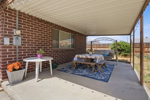 Tiny photo for 1104 N TAFFETA DR W, Salt Lake City, UT 84116 (MLS # 2180595)