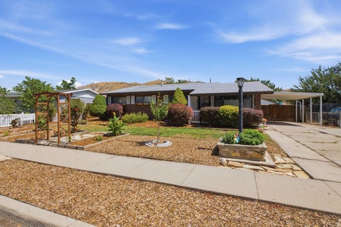Tiny photo for 1104 N TAFFETA DR W, Salt Lake City, UT 84116 (MLS # 2180595)