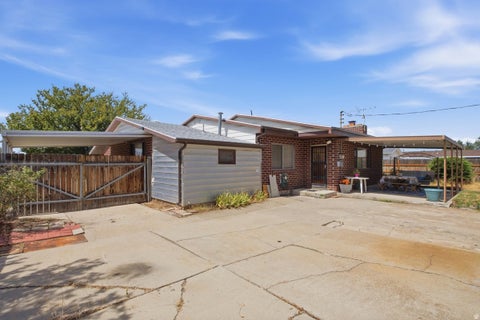 Tiny photo for 1104 N TAFFETA DR W, Salt Lake City, UT 84116 (MLS # 2180595)