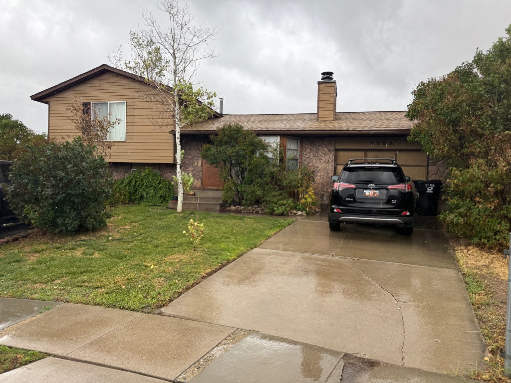 Photo of 3703 S SHOTGUN CIR, Magna, UT 84044 (MLS # 2182661)