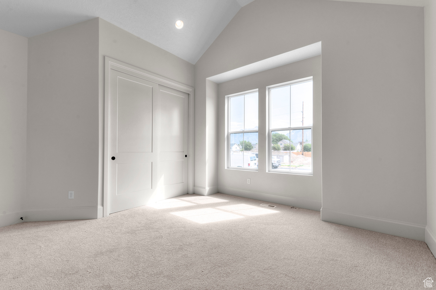 BIG WILLOW CREEK EST 329 - Residential