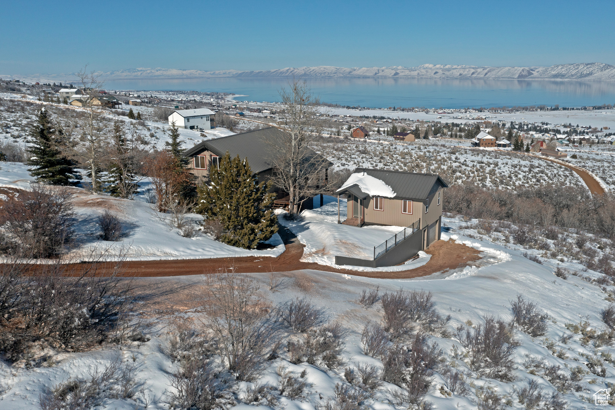 3186 S Sweetwater Pkwy, Garden City, Utah image 1
