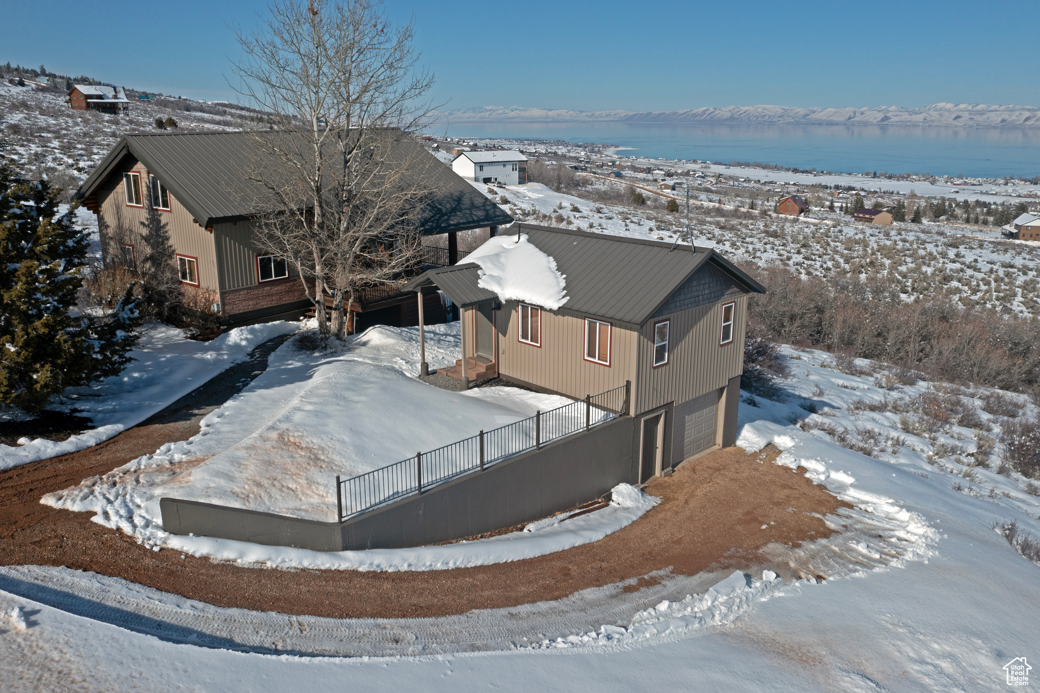 3186 S Sweetwater Pkwy, Garden City, Utah image 40