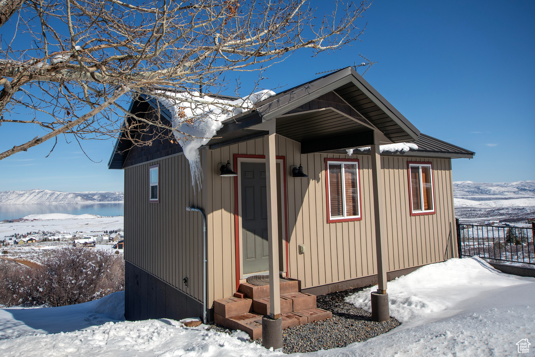 3186 S Sweetwater Pkwy, Garden City, Utah image 30