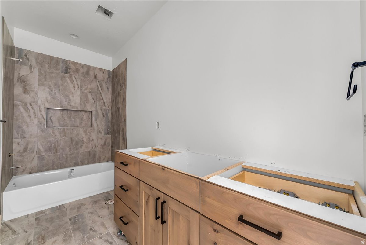 IRON WEST - Residential