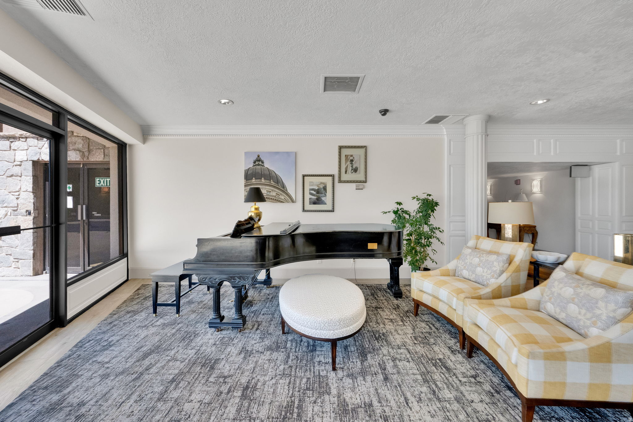 ZIONS SUMMIT CONDM - Residential