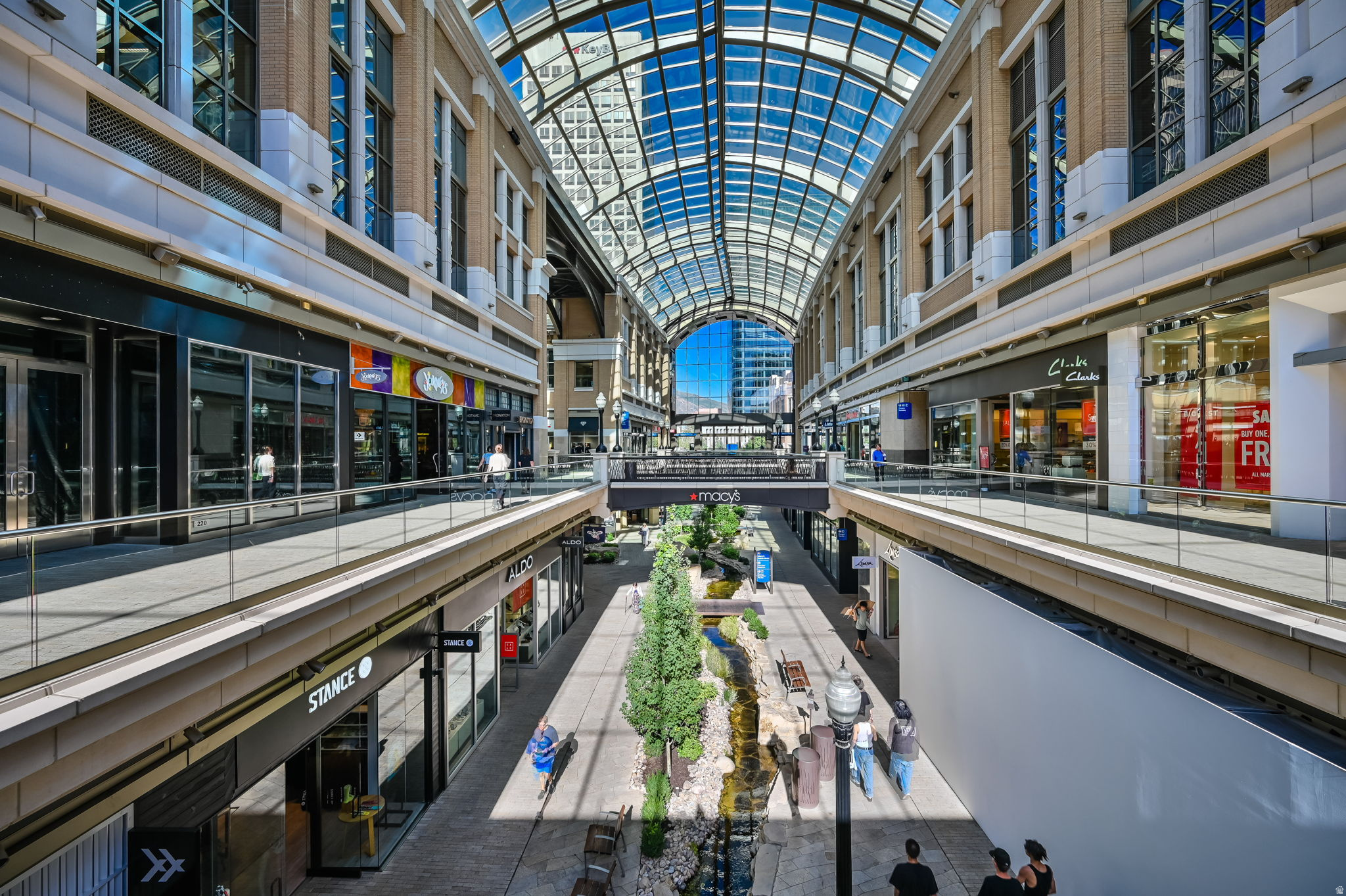 ZIONS SUMMIT CONDM - Residential