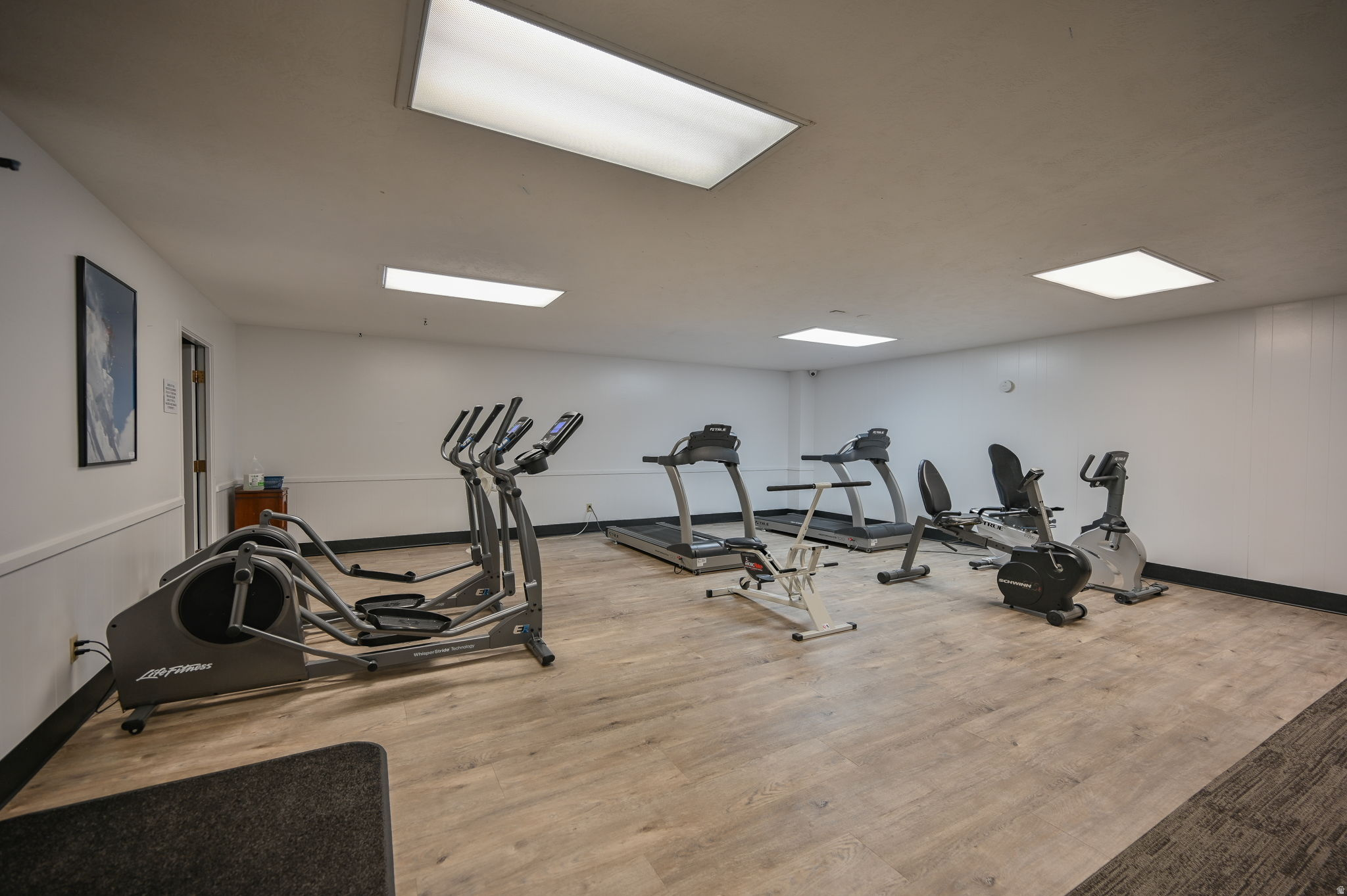 ZIONS SUMMIT CONDM - Residential