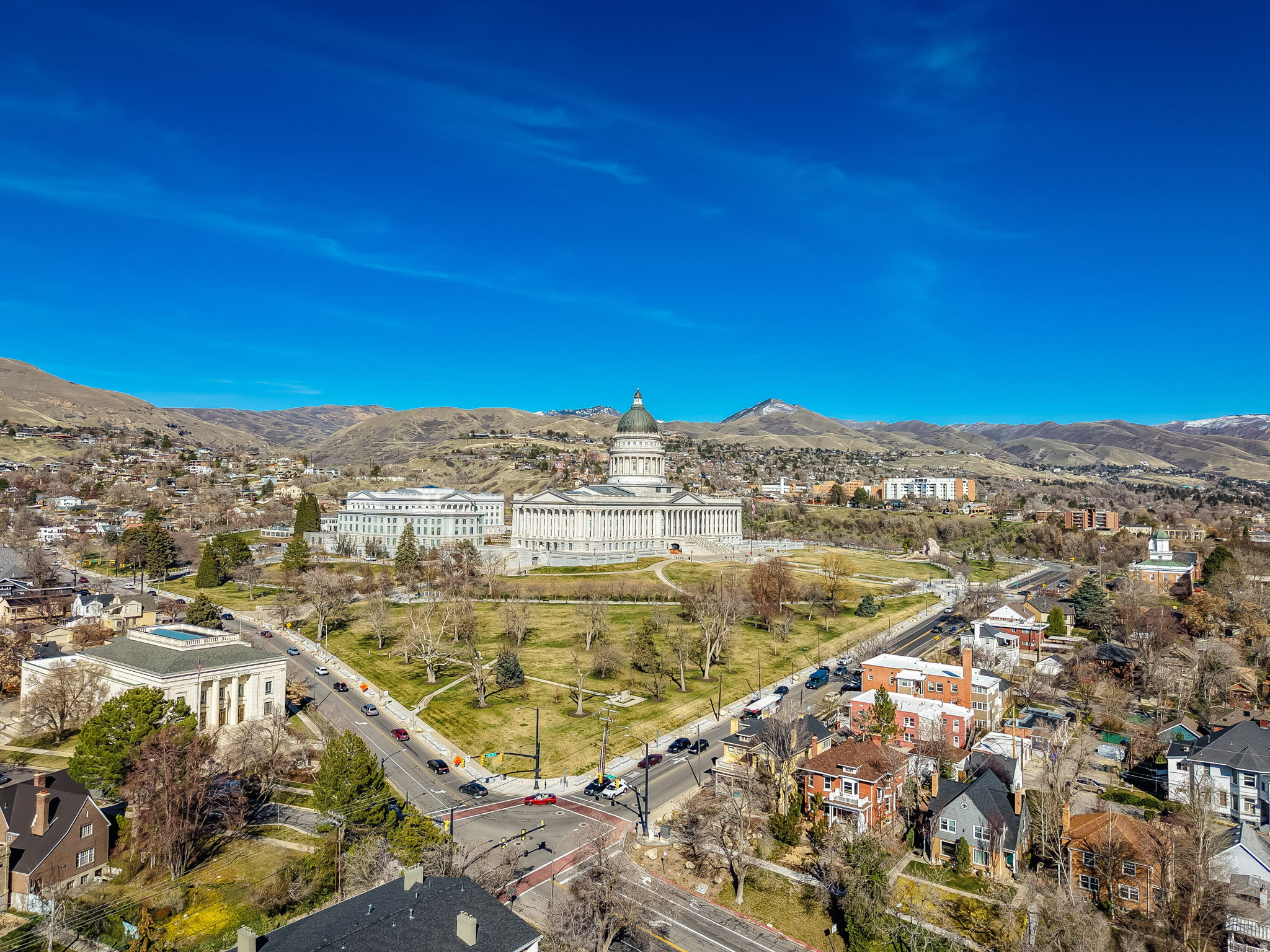 ZIONS SUMMIT CONDM - Residential