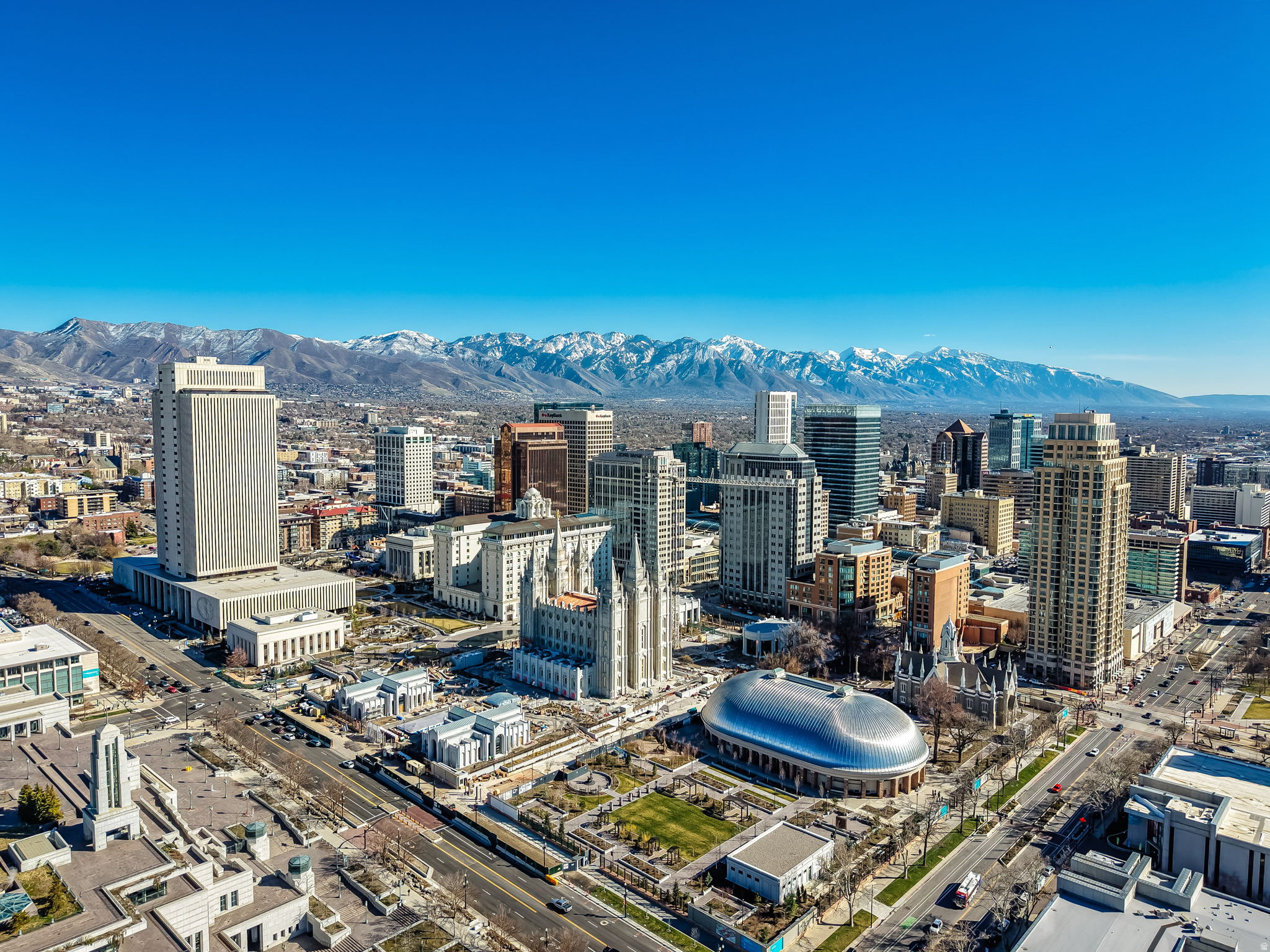 ZIONS SUMMIT CONDM - Residential