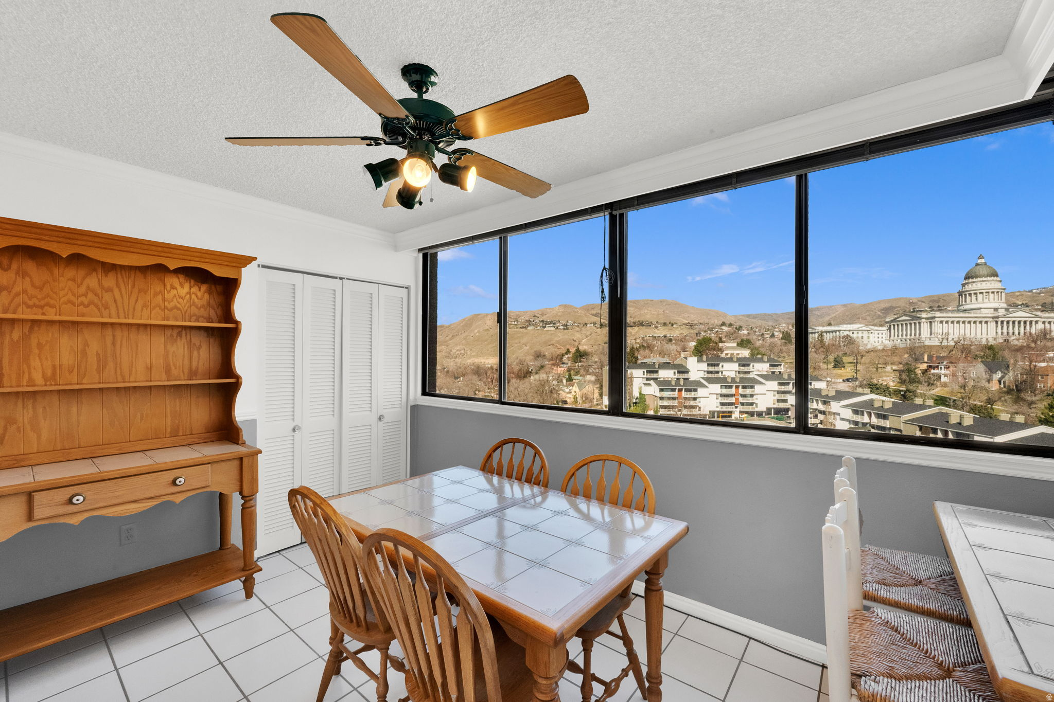 ZIONS SUMMIT CONDM - Residential