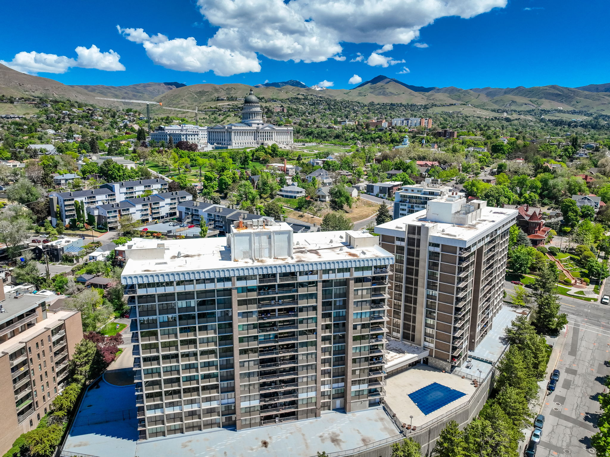 ZIONS SUMMIT CONDM - Residential