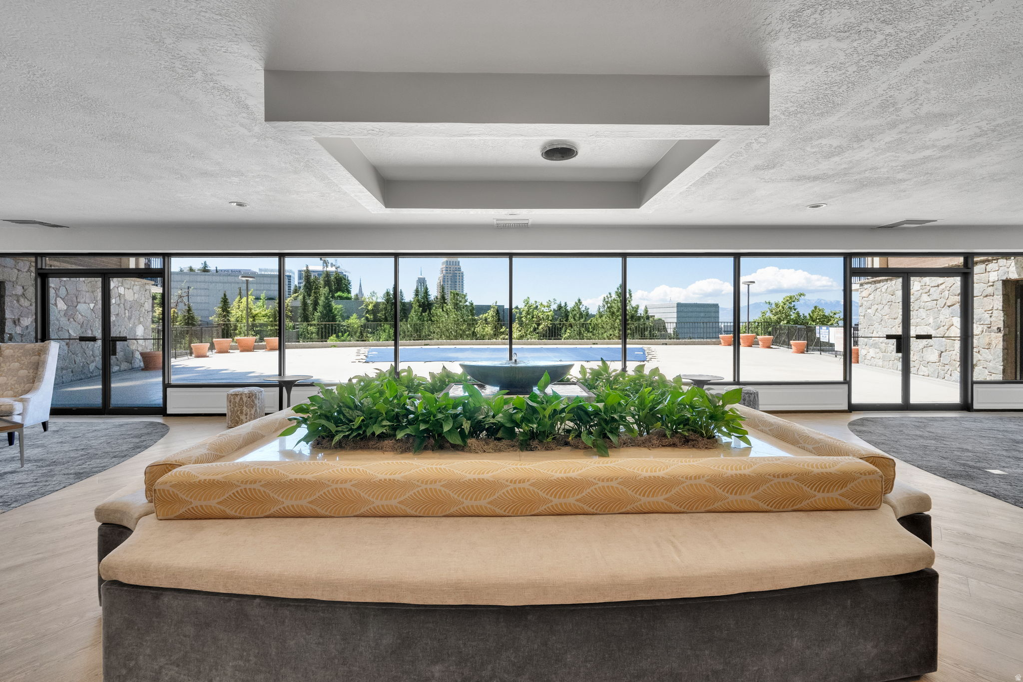 ZIONS SUMMIT CONDM - Residential