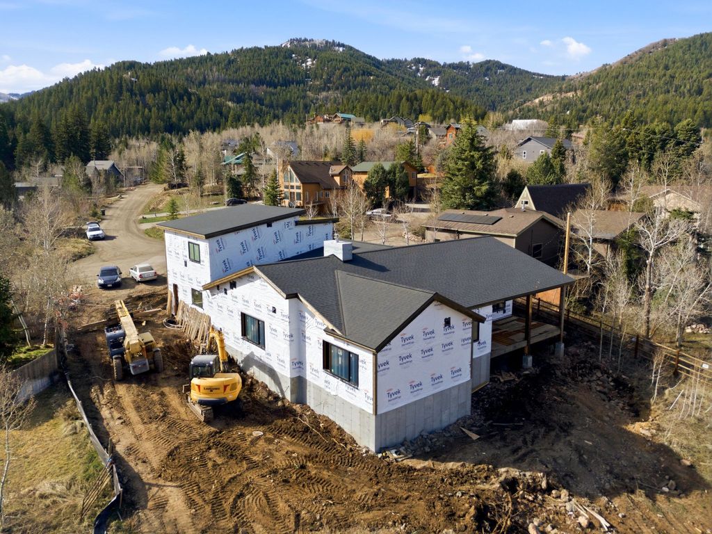 Photo of 4611 PONDEROSA DR, Park City, UT 84098 (MLS # 2151510)