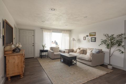 Tiny photo for 215 S 1300 E, Pleasant Grove, UT 84062 (MLS # 2127138)