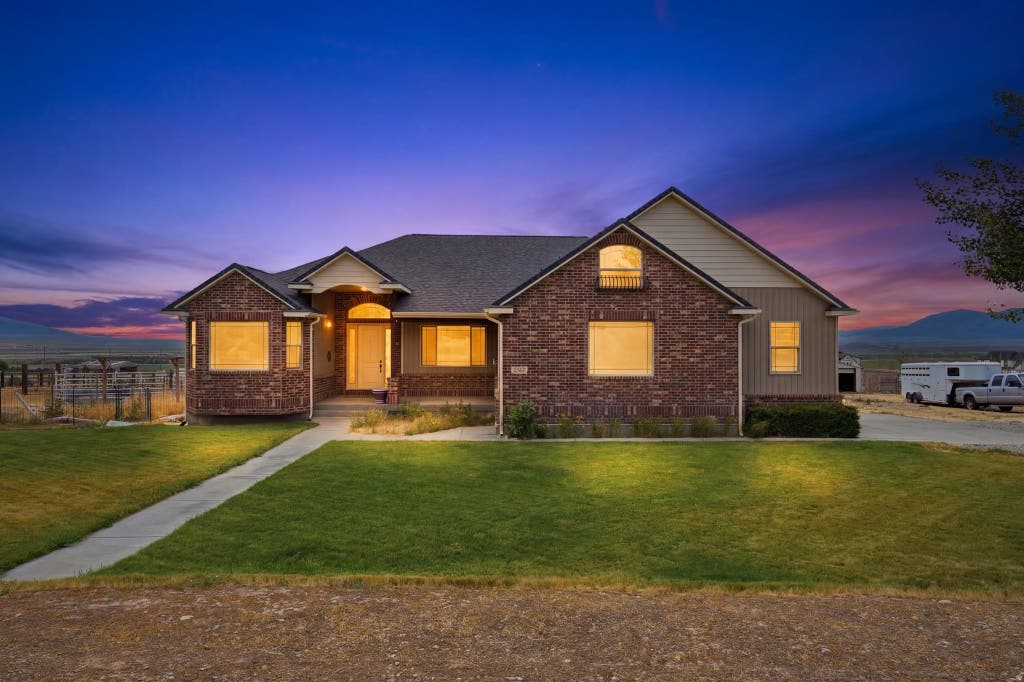 Photo of 2567 W RIM ROCK DR, Stockton, UT 84071 (MLS # 2172145)