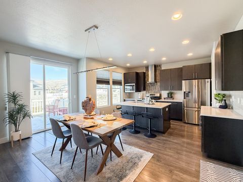 Tiny photo for 3159 N 1100 W, Pleasant View, UT 84414 (MLS # 2133818)