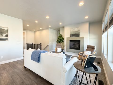 Tiny photo for 3159 N 1100 W, Pleasant View, UT 84414 (MLS # 2133818)