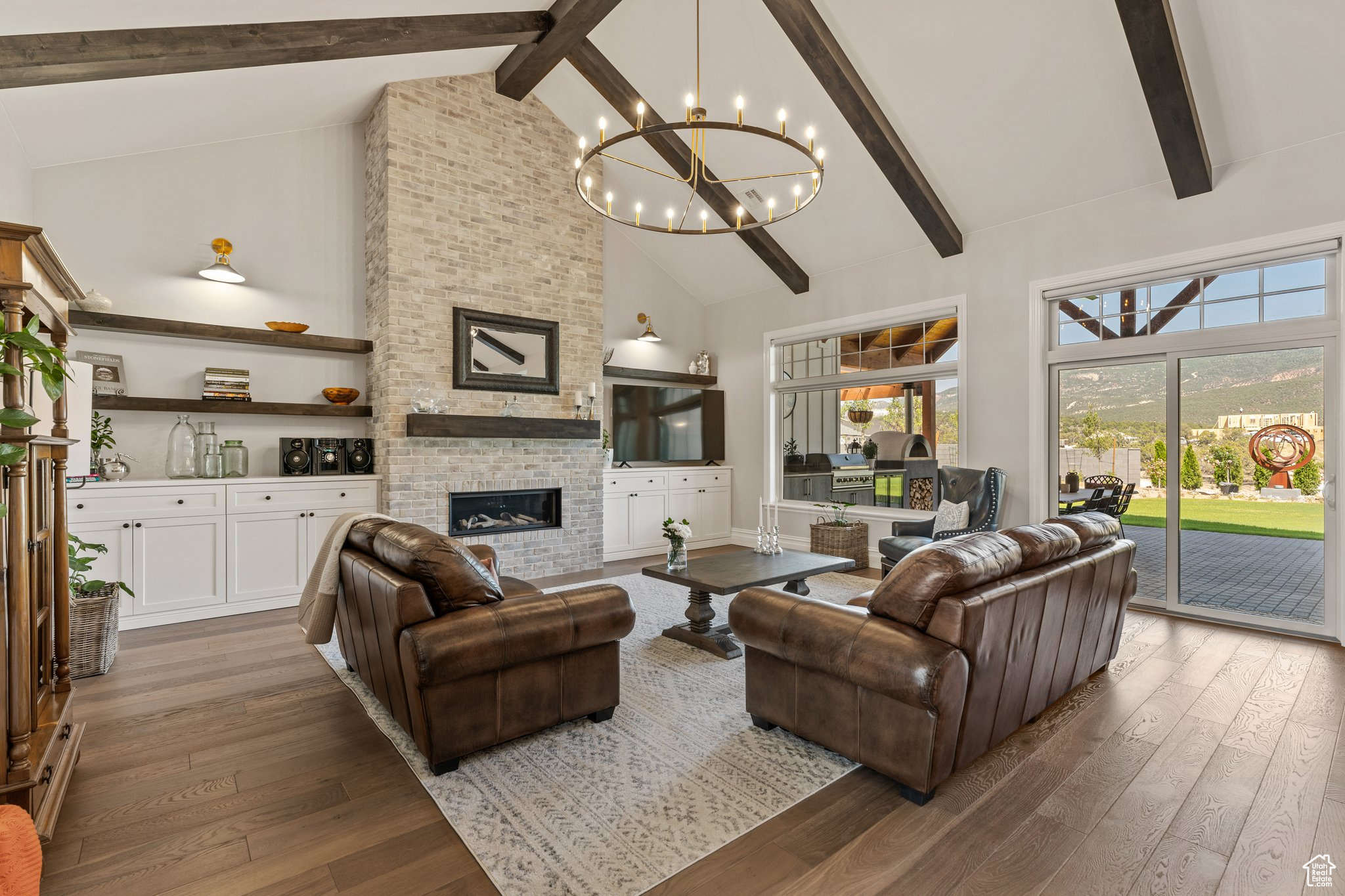 SADDLEBACK RIDGE - Residential
