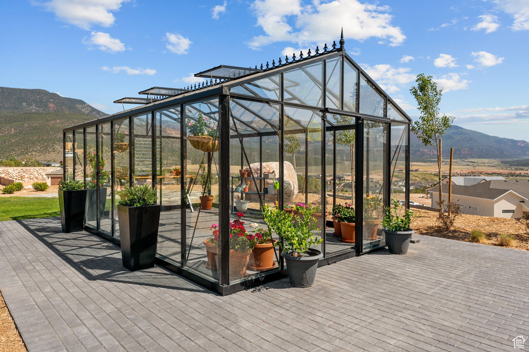 SADDLEBACK RIDGE - Residential