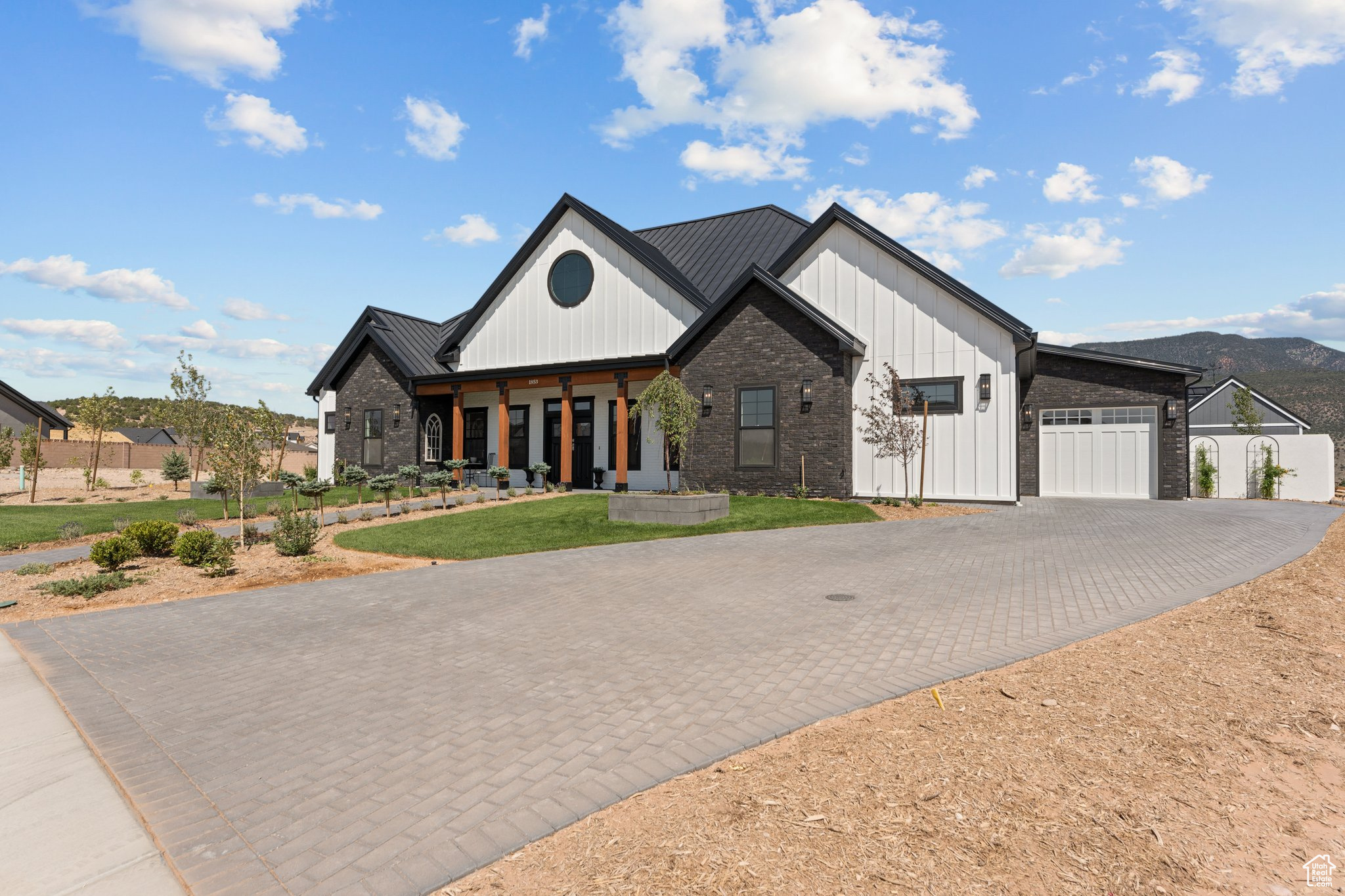 SADDLEBACK RIDGE - Residential