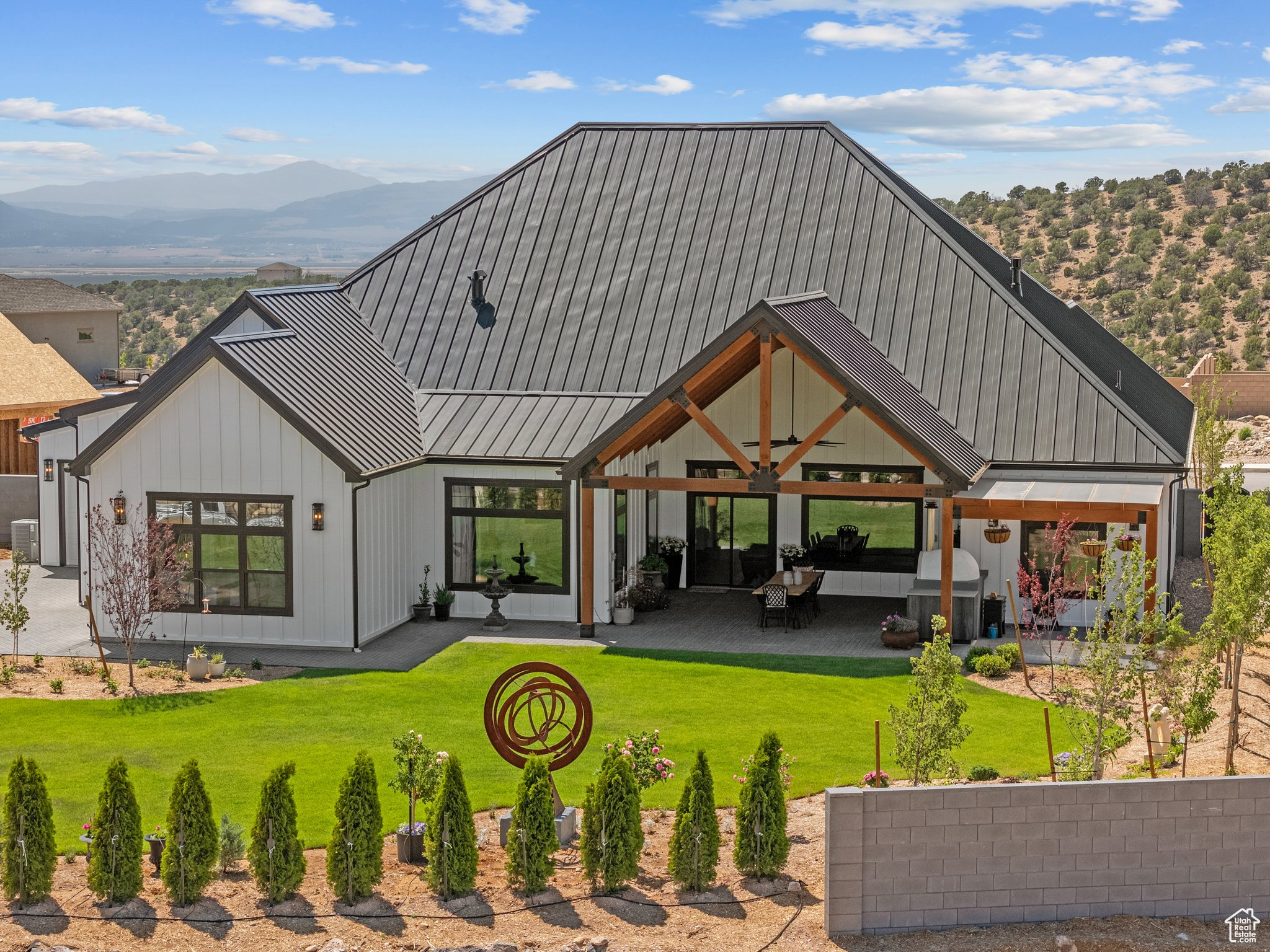 SADDLEBACK RIDGE - Residential