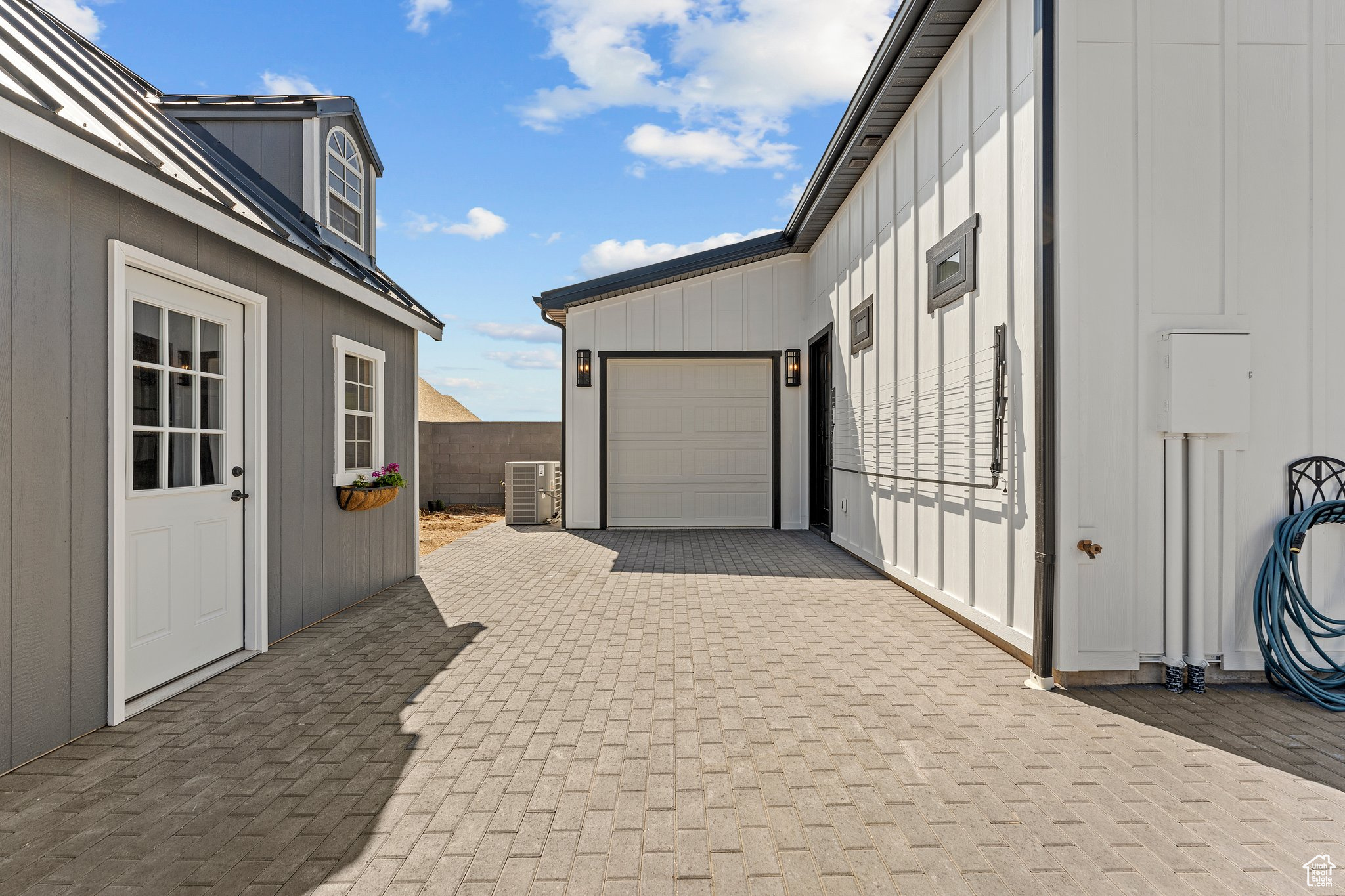 SADDLEBACK RIDGE - Residential