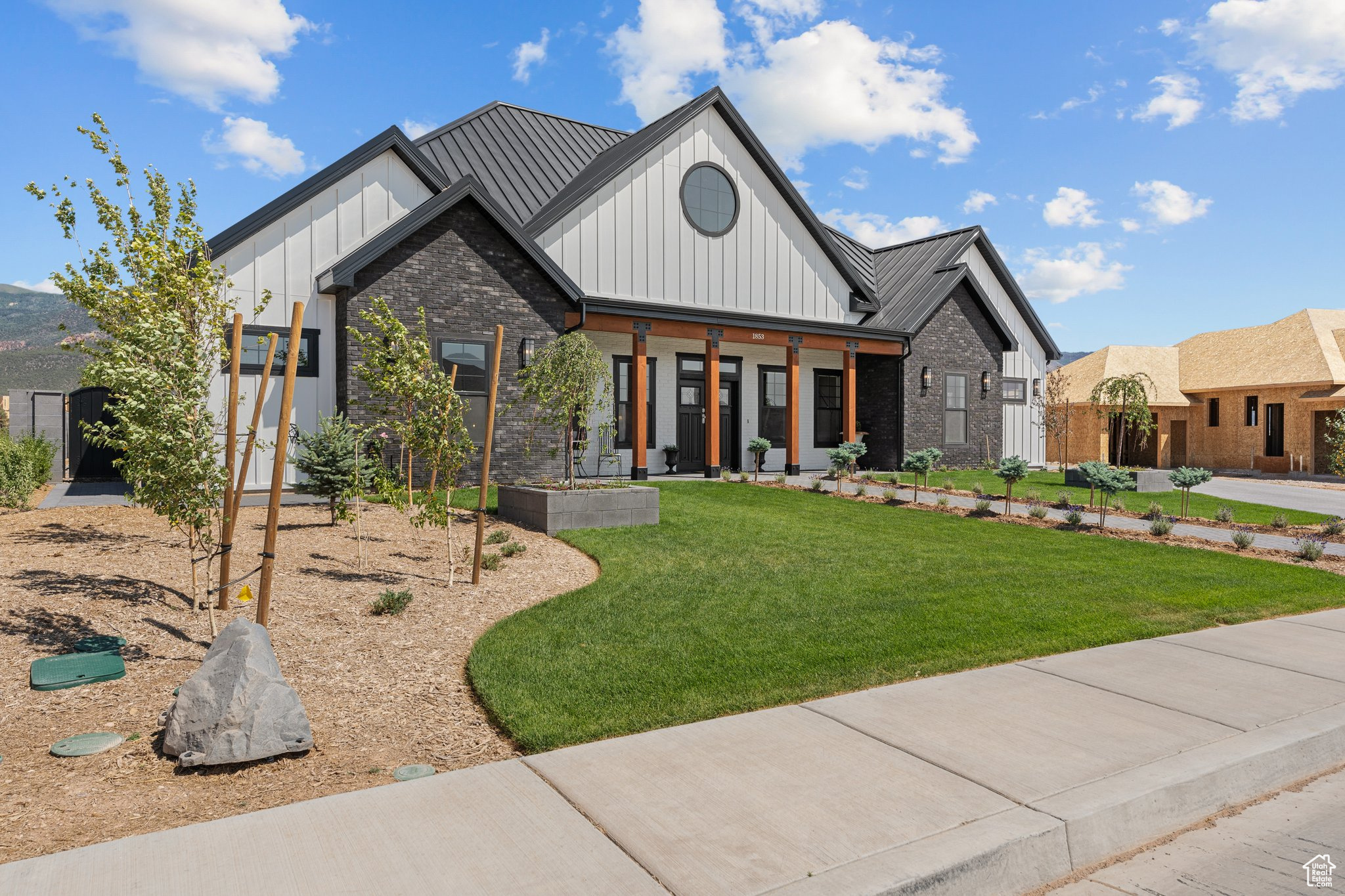 SADDLEBACK RIDGE - Residential