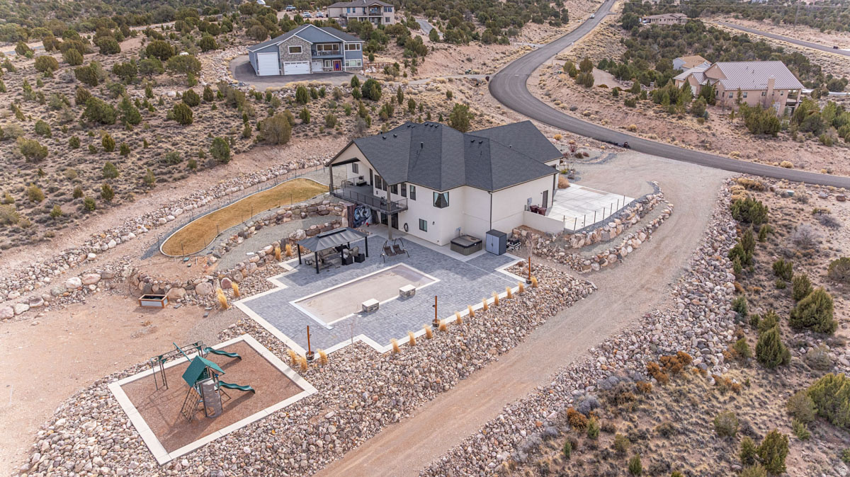 CROSS HOLLOW HILLS SUBDIVISION - Residential