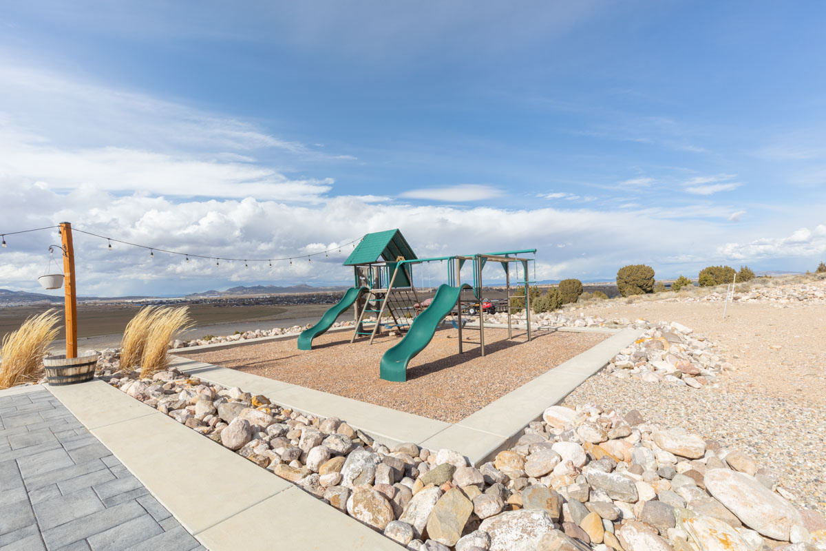 CROSS HOLLOW HILLS SUBDIVISION - Residential