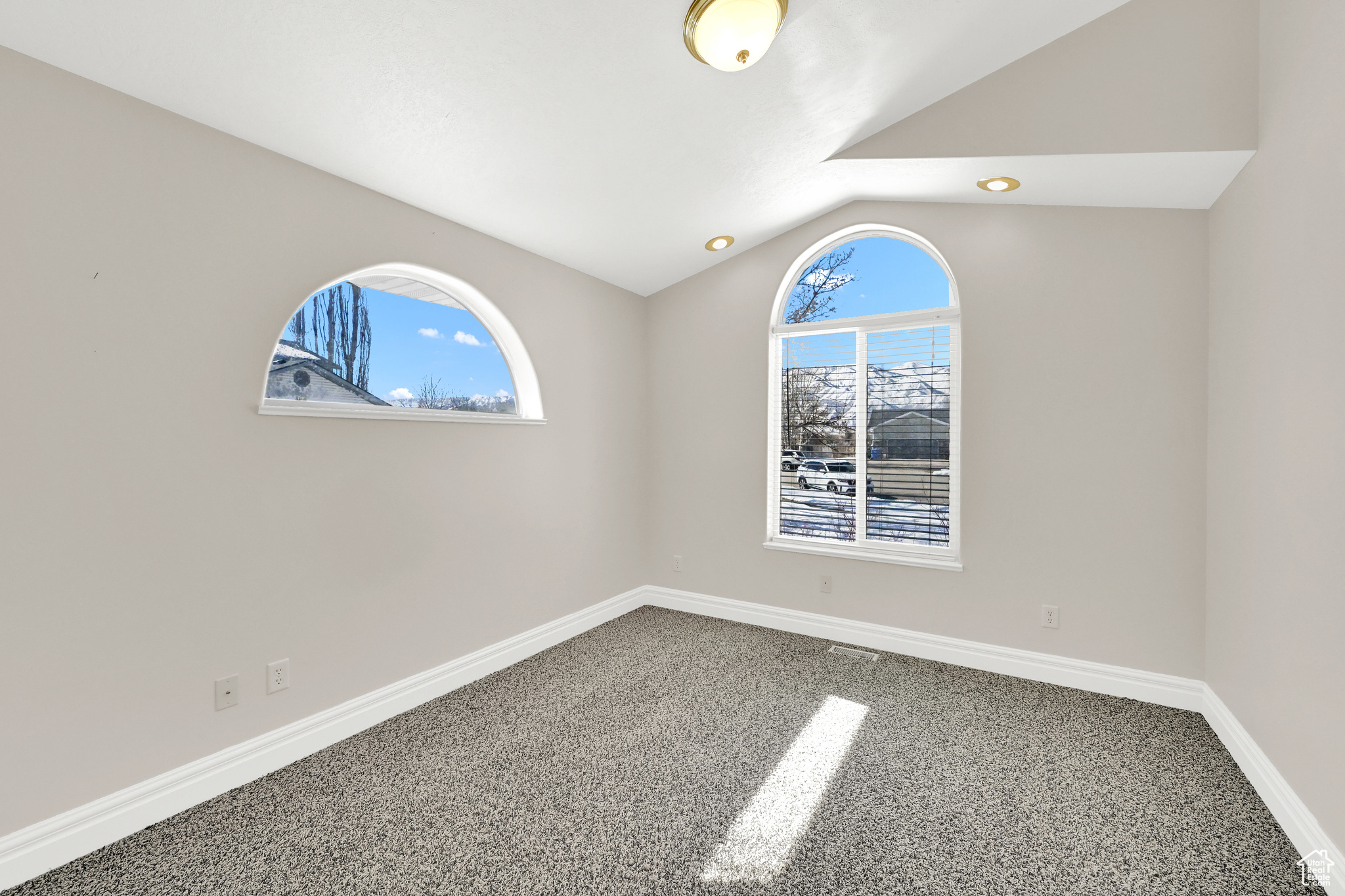 HIGH VALLEY - Residential