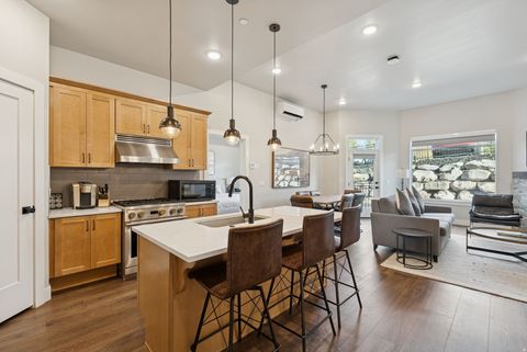 Condo For Sale - 909 Peace Tree Trl #304<br/> Kamas, UT 84036