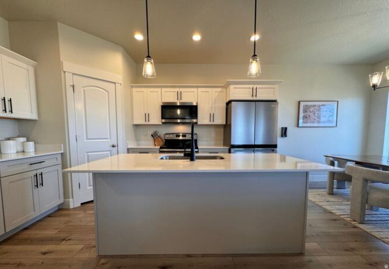 SKY RIDGE - Residential