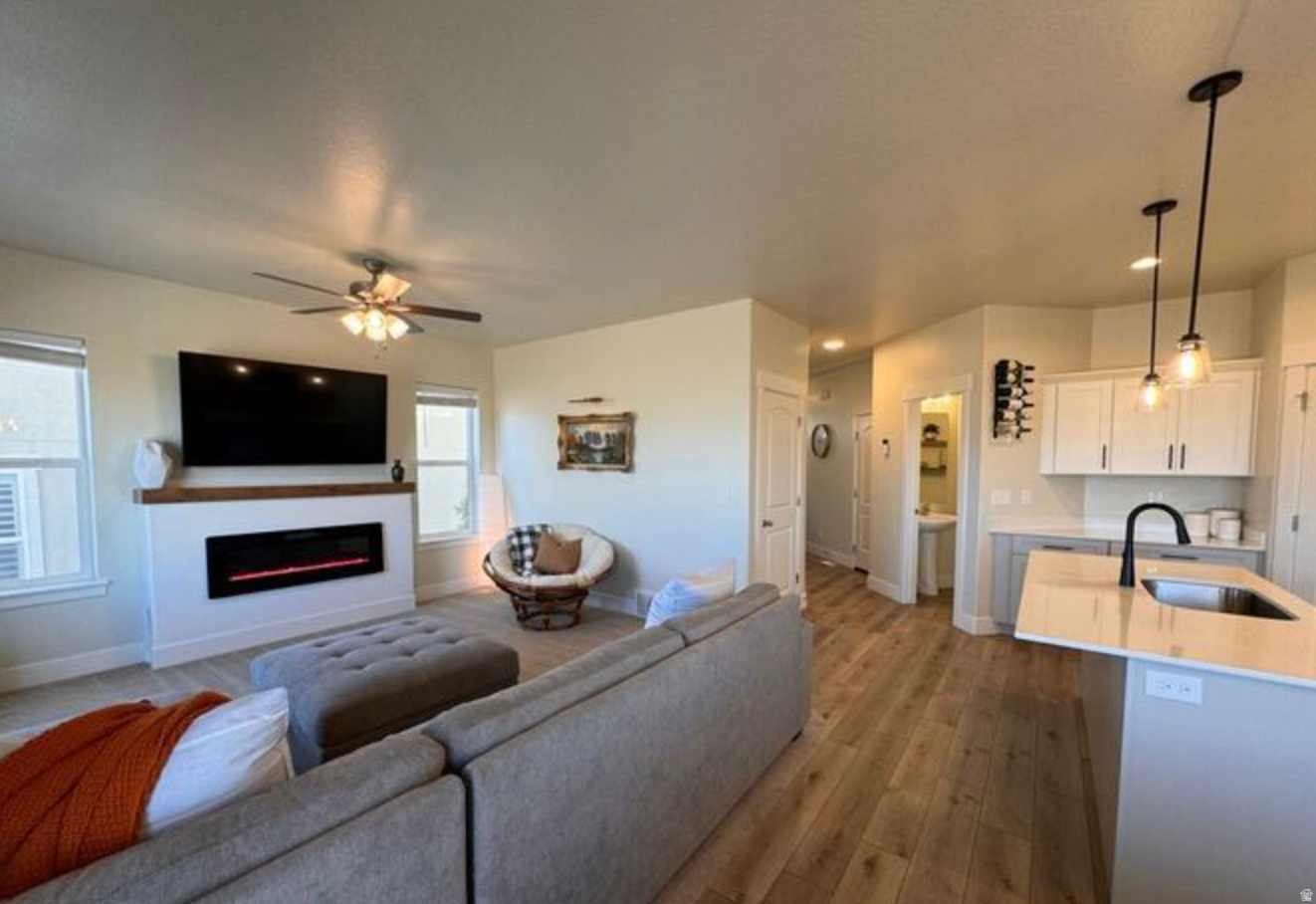 SKY RIDGE - Residential