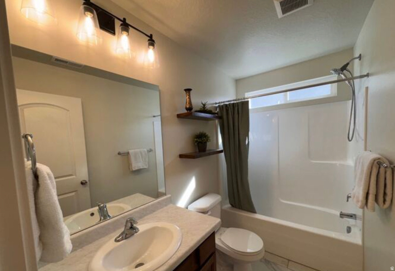 SKY RIDGE - Residential