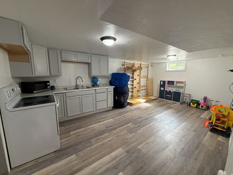 Tiny photo for 137 W 100 S, Spanish Fork, UT 84660 (MLS # 2155465)