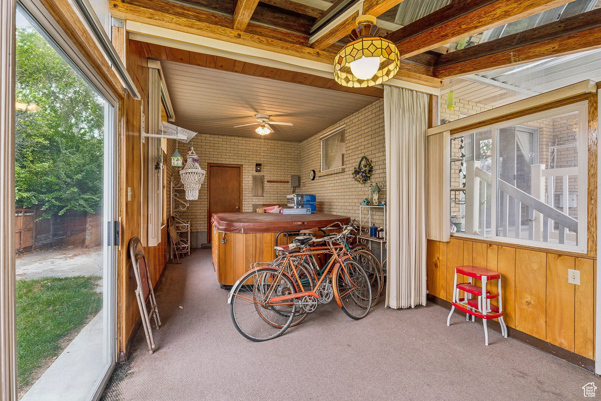 Taylorsville, Utah 84123, United States, 5 Bedrooms Bedrooms, ,3 BathroomsBathrooms,Residential,Active,118772